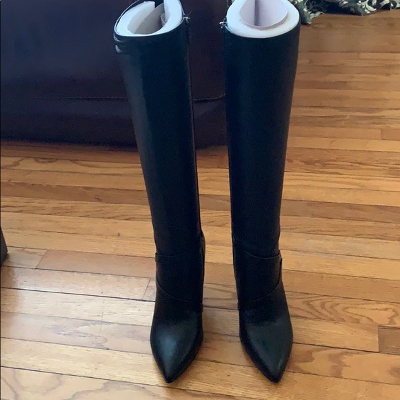 Vince Camuto Charmina Womens Boot Sz 85 